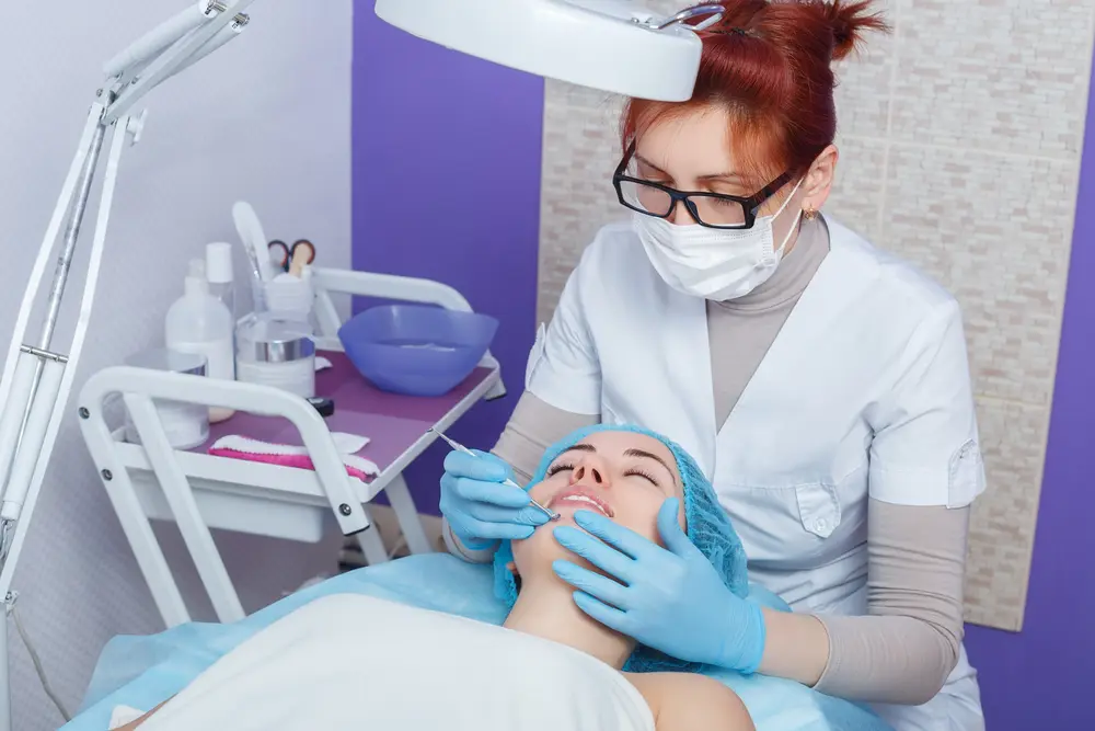 Skin Cleansing Riyadh | الموقع الالكتروني للدكتورة اسماء حجازي تنظيف البشرة العميق و العادي